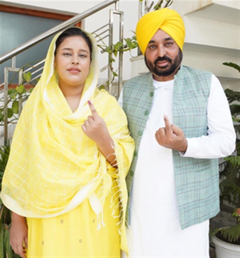 CM Mann with his wife Dr Gurpreet Kaur