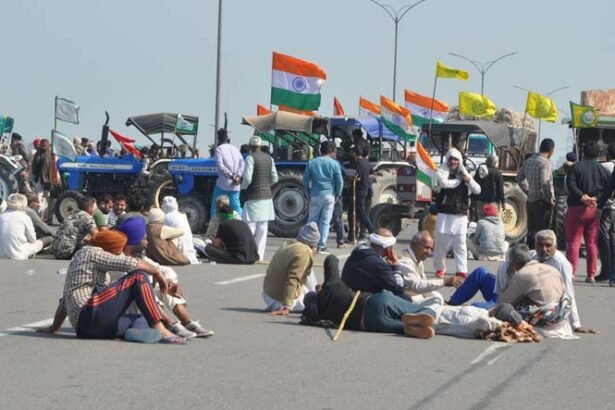 farmers blocked road traffic
