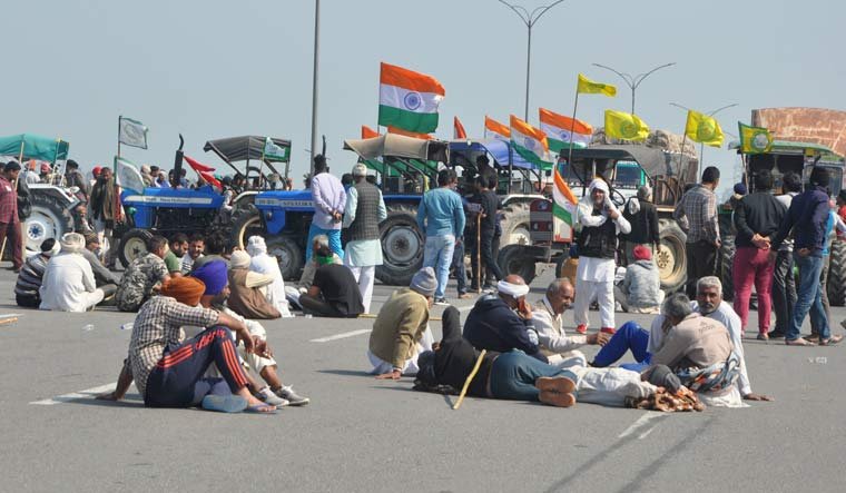 farmers blocked road traffic