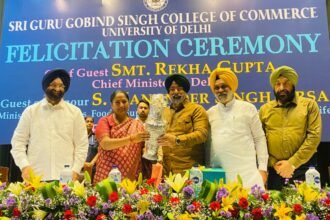 Delhi Chief Minister Rekha Gupta honored at Delhi University