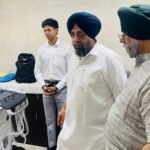 Sardar Hardeep Singh, President, Delhi Sikh Gurdwara Management Committee, taking information about health services at Kalka Hospital
